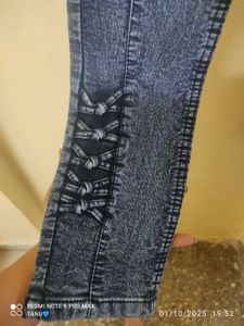 stylish high waisted Stracable blue woman jeans😍