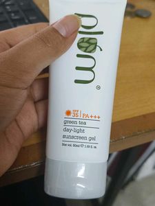 Plum Sunscreen Set With Moisturizer