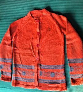 Girls Woolen Cardigan