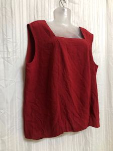 Red Sleeveless Top