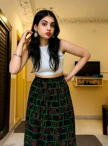 New Long Skirt for Sale 🌼