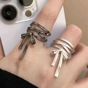Bow Rings