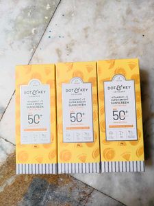 Dot And Key - Vitamin C Sunscreen 80g