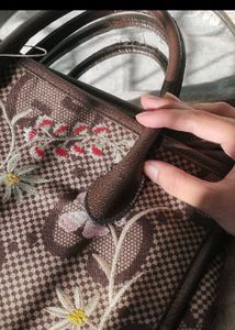 Floral Embroidered Handbag
