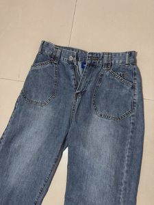 Vintage High-Waisted Jeans