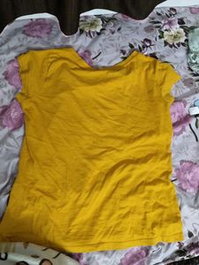 Mustard Graphic Print T-shirt