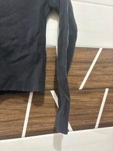 Ribbed Long Sleeve Crop Top - 28 sized