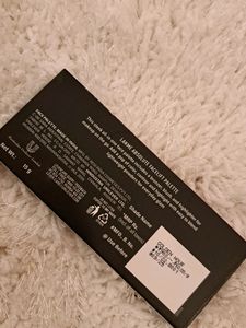 Lakme Absolute Facelift Palette