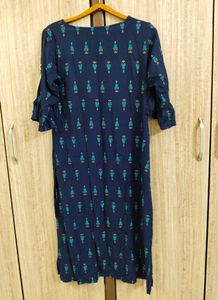 Libas Bell Sleeve Kurta (L/XL)