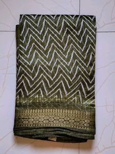 Graceful Lightweight Mahendi green Saree