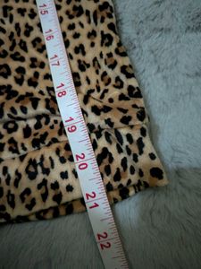 🔥🫦Juicy Couture Leopard Print Top💅