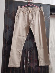 6 Trousers, Each 1000 Coins/200 Rs.