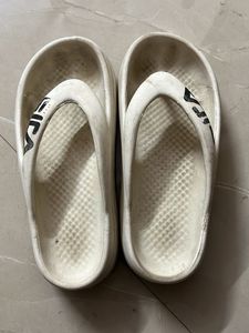 Fila White Flip Flops for 38 size and number 5