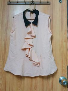 Sleeveless Crop Shirt With Ruffle Design