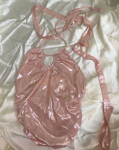 🩰✨Newme Pink Halter Top