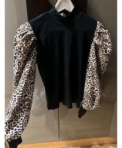Leopard Sleeves Top