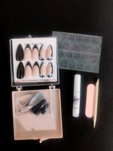 Laylaa Press On Nails