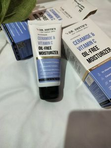 DR.SHETH&#39;S CERAMIDE&amp;VITAMIN C OILFREE MOISTURIZER