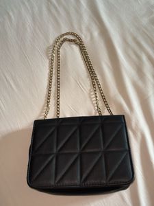 Chic Black Crossbody Bag