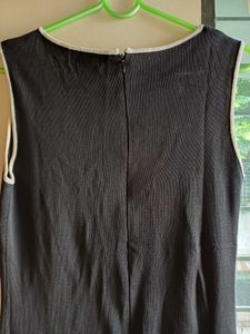 Black Sleeveless Dress