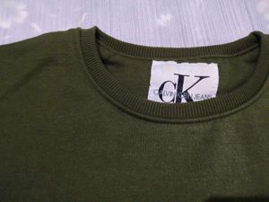 olive green sweatshirt