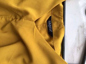 Harpa Casual Regular Sleeves Yellow Crop Top