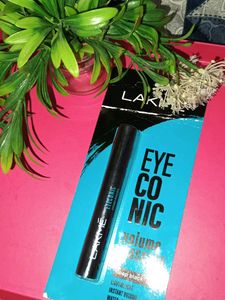 Lakme Eyeconic Volume Mascara