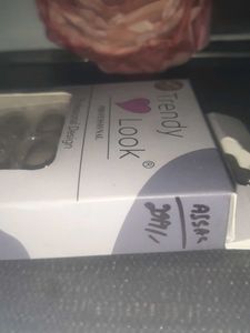 Press-On Nail Set
