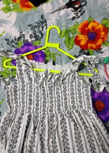 White striped Tiered Maxi Dress - M size
