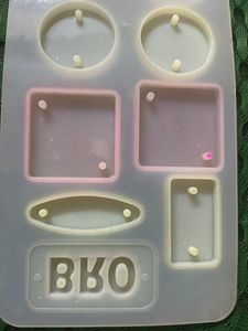 Rakhi / Pendant Resin Mould  11 Cavity