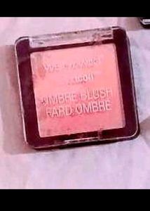 COMBO STAY QUIRKY COLORCORRECTOR &amp; WET N WILD BLUS