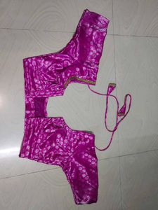 Soft Pattu Saree With Blouse