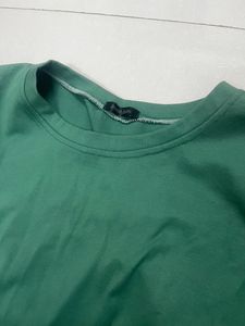 Green full sleeved crop top, comfy and stylish