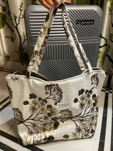 Tie The Knot Tote Bag
