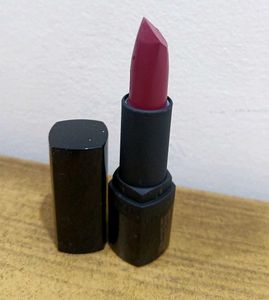 Avon Ultra Perfectly Matte Berry Blast