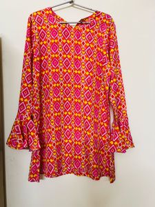 Patterned Tunic Top- New; Size M- XL