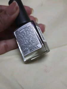 Miniso Nailpaint With Set