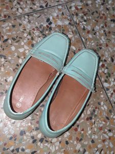 Women Solid Slip-On Loafers