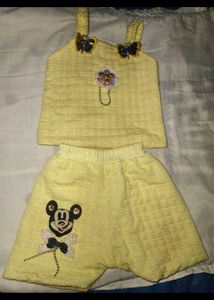 Cute Kids' Yellow Outfit