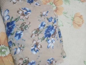 2 New Beautiful Sparkling Stoles