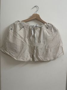 Casual Short In Size Large