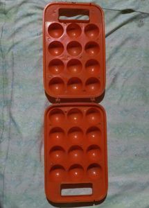 Egg Holder Carrier Storage Box For 12 Eggs.