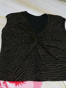 (200)Zebra Print Twist Front Top