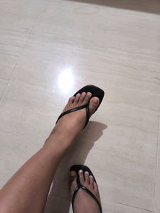 VISHUDH BLACK HEELS (EU 39)