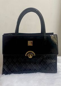 Esbeda Handbag