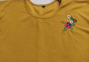 Floral T-SHIRT