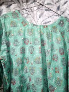 Elegant Embroidered Kurta