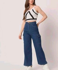 Women Cargo Straight Fit Jeans