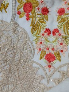 pakistani Embroidered Kurta Set