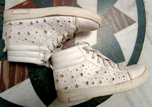 White Colour Star High Ankle Shoes
